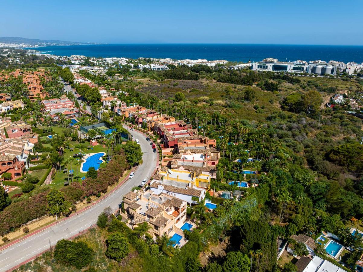 Vacation Marbella I Villa Vasari, Near Marina, Private Pool, Rooftop Views, Big Groups Экстерьер фото