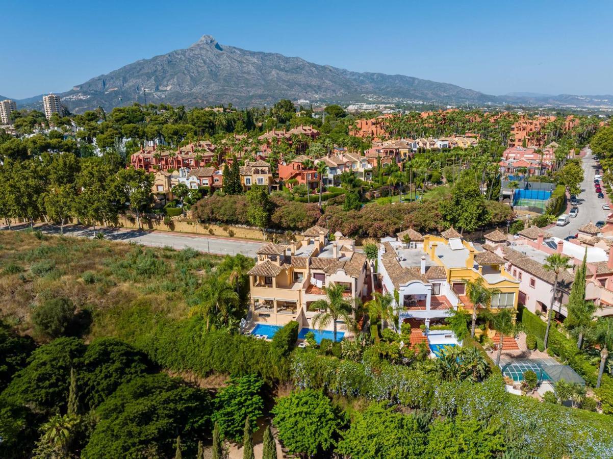 Vacation Marbella I Villa Vasari, Near Marina, Private Pool, Rooftop Views, Big Groups Экстерьер фото