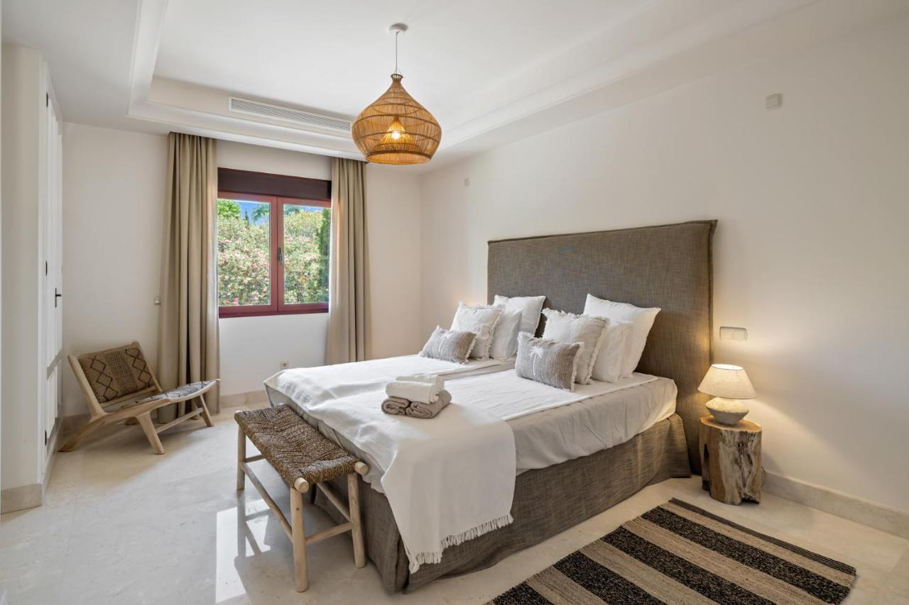 Vacation Marbella I Villa Vasari, Near Marina, Private Pool, Rooftop Views, Big Groups Экстерьер фото